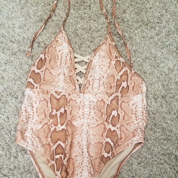 NWT Fashion Nova One Piece Swimsuit - Picture 3 of 5